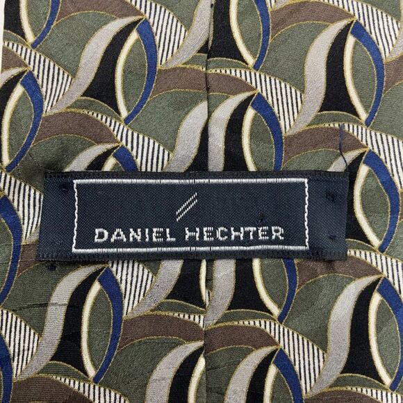Daniel Hechter Green Geometric Business Silk Tie (E3) - Picture 4 of 6